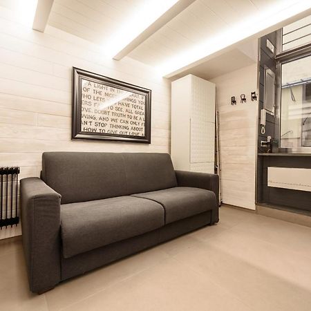 Riviera Di Chiaia 155 Apartment เนเปิลส์ ภายนอก รูปภาพ